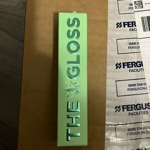 The gloss: Peach Price Tag